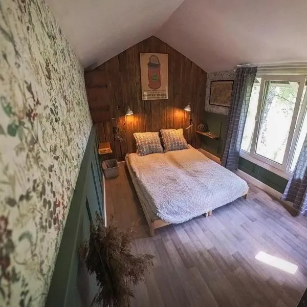 Kārkliņi Tiny House & private campsite, hôtel à Cēsis