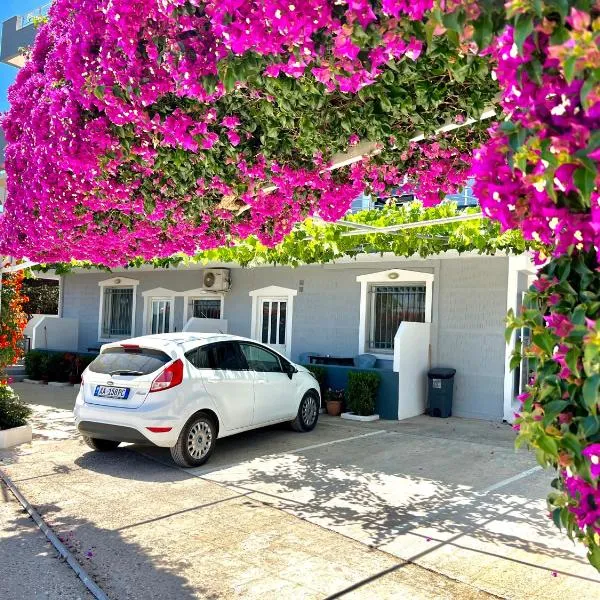 Tomi Apartments, hotel v destinaci Sarandë