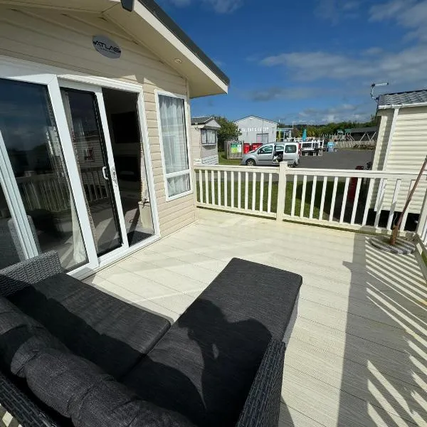 Northcott 59, Bude, hotel in Poughill