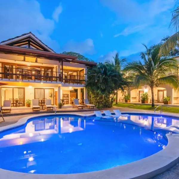 The Coast Beachfront Hotel, hotel v destinaci Tamarindo