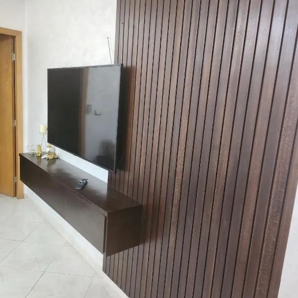 Mall mehdia résidence ayoub, hotel in Mehdiya