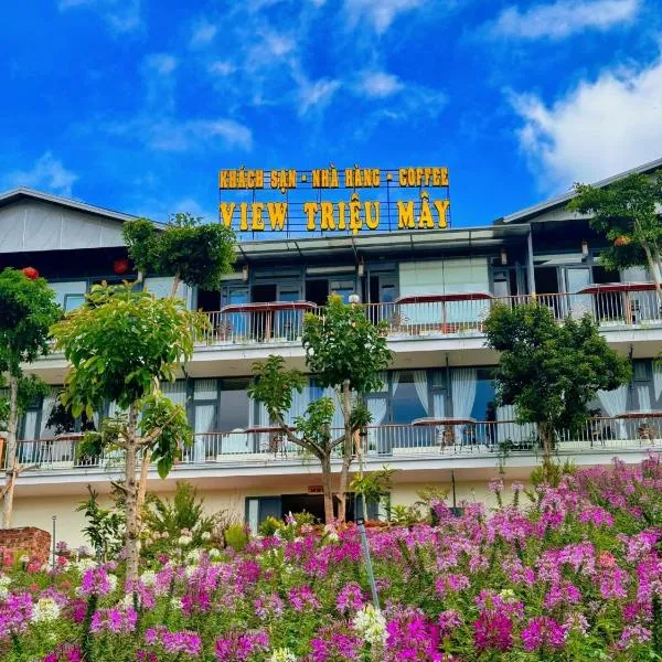 Khu Nghỉ Dưỡng View Triệu Mây, hotel v destinaci Lam Ha