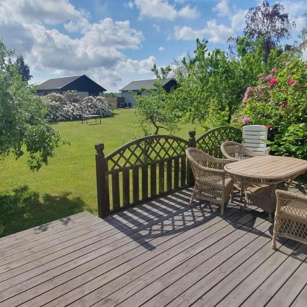 Ängdala Camping på Österlen, hotel v destinaci Kivik