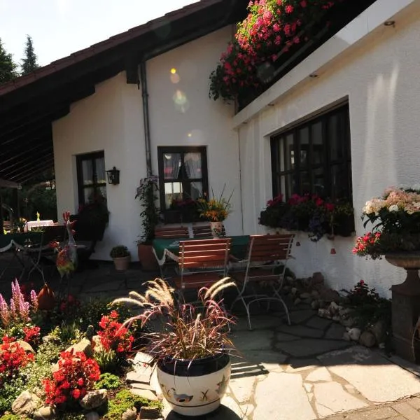 Hotel Tannenhof, hotel v destinaci Bad Wünnenberg