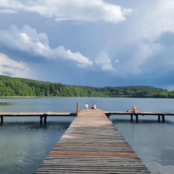 Ośrodek La La Las - domki letniskowe w lesie nad jeziorem, hotel v destinaci Bytnica