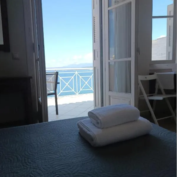 Ta Adelfia, hotel v destinaci Pylos