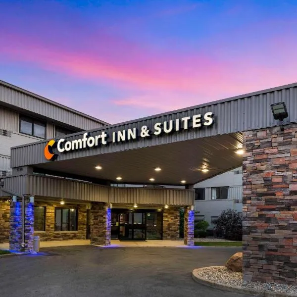Comfort Inn & Suites North at the Pyramids, hotel v destinaci Indianapolis