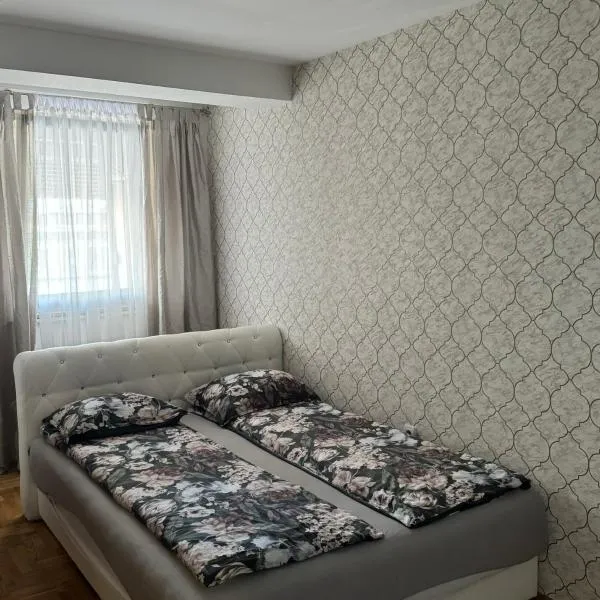 Apartman City Center 1-šetalište, hotel di Prijedor