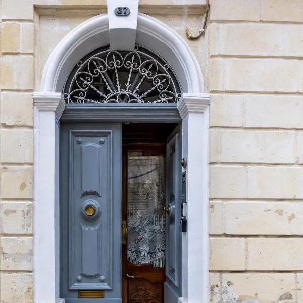 Elegant & Modern House by SF HOMES - Close to the Three Cities and the airport, hotel a Tarxien