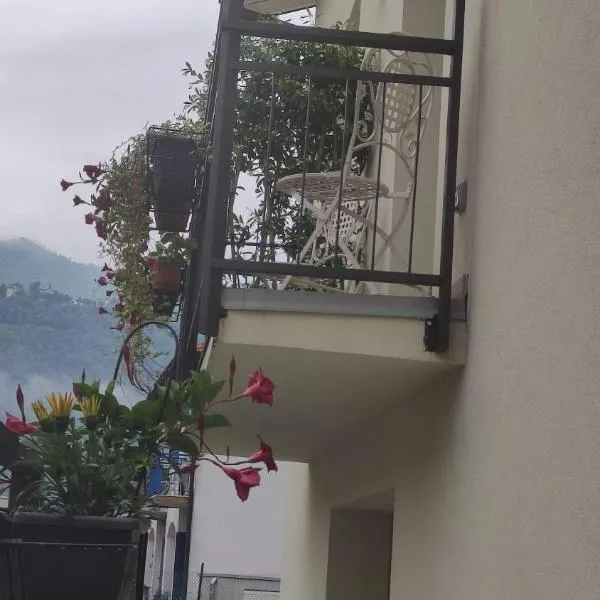LORA GIUSTA GUEST HOUSE, hótel í Como