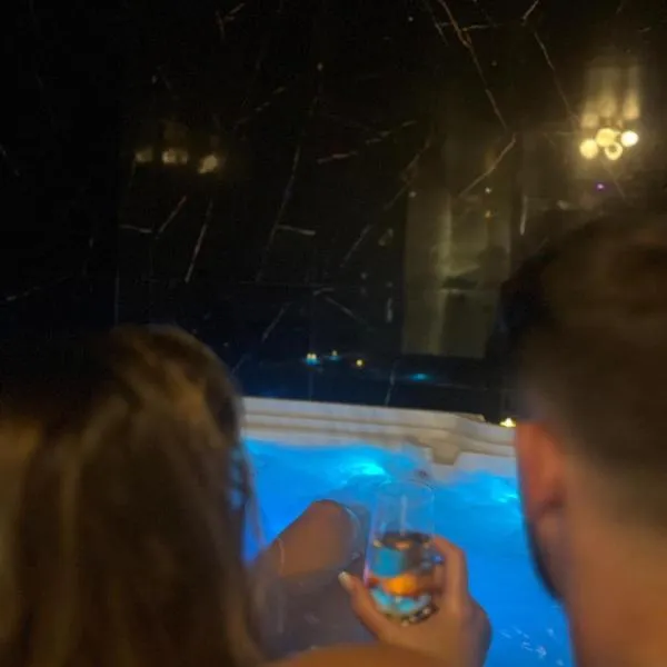 Insolite Escapade avec Spa privatif – hotel w mieście Pacy-sur-Eure