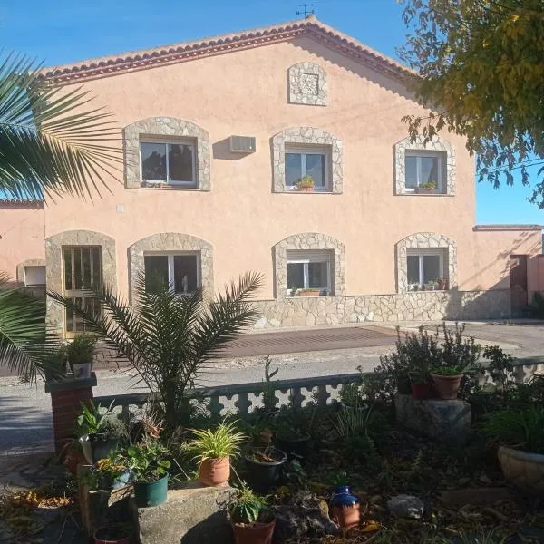 Ca La Montserrat - Wine Rural House, hotel v destinácii San Martín Sarroca
