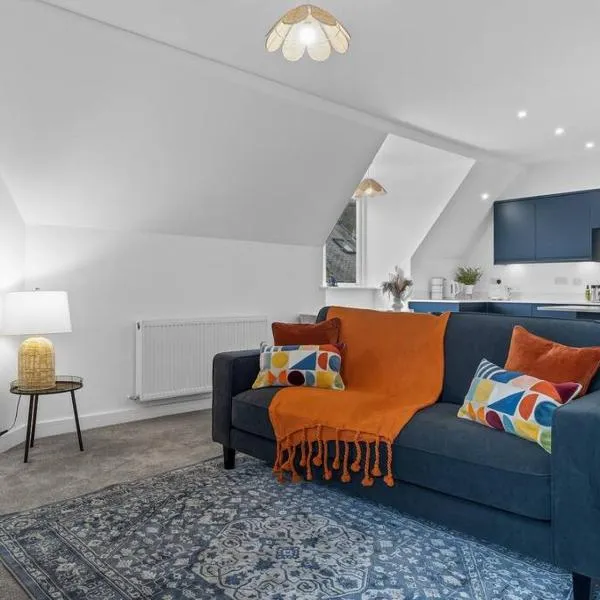 The Penthouse - Crosby St 2 Bed, hotel in Maryport
