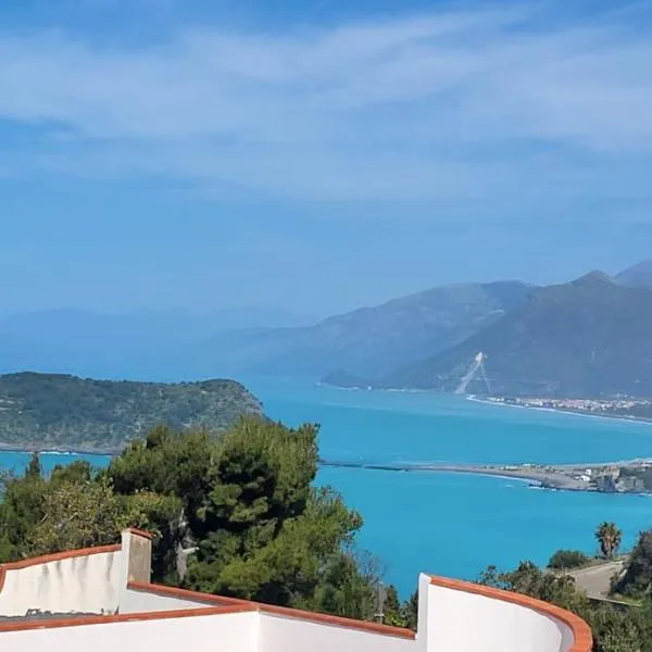 Villa Lorena sul mare calabria – hotel w mieście San Nicola Arcella