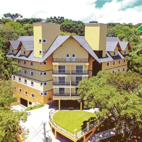 Viesnīca Sky Serra Hotel pilsētā Gramadu