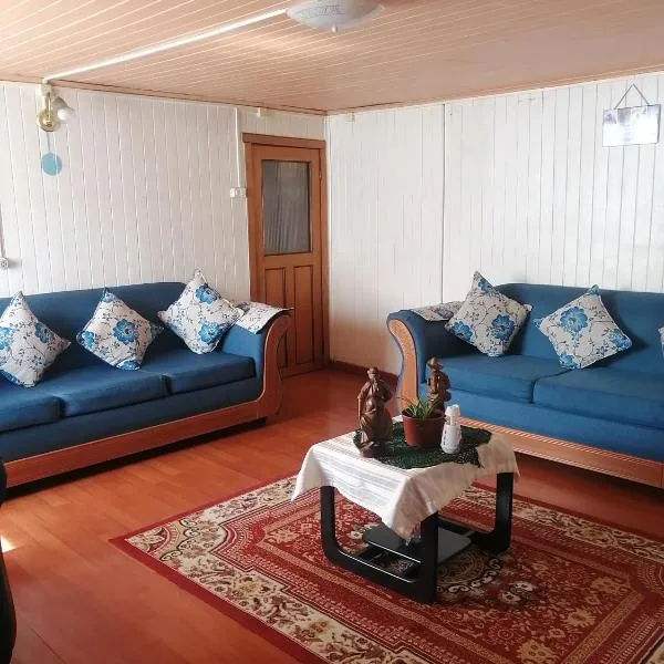 Amplia casa en Puerto Montt, hotel en Puerto Montt