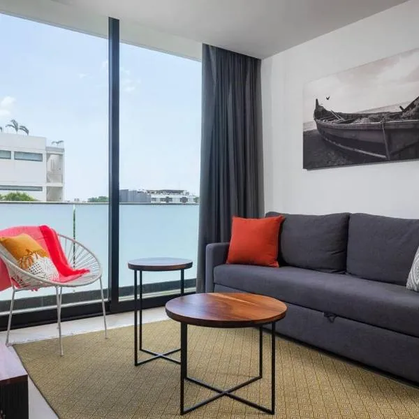 Downtown modern apartment Unique location, hotel a Playa del Carmen