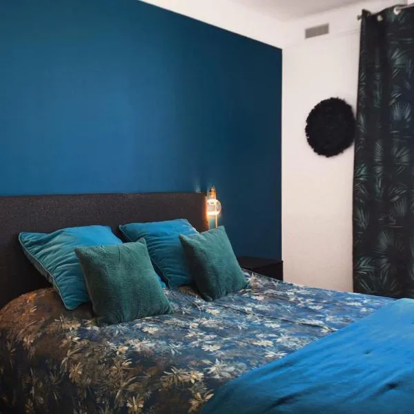 SweetHomeVersailles 5mn walk from the Palace、ベルサイユのホテル