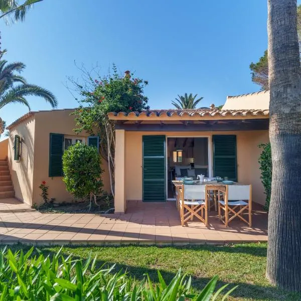 Es Peix Blau - Apartamento reluciente con piscina, hotel in Son Xoriguer