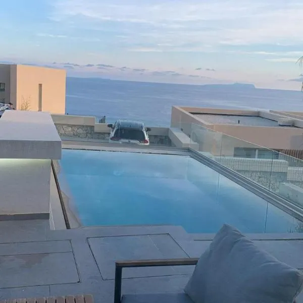 Green Coast Apartment with Pool, khách sạn ở Palasë