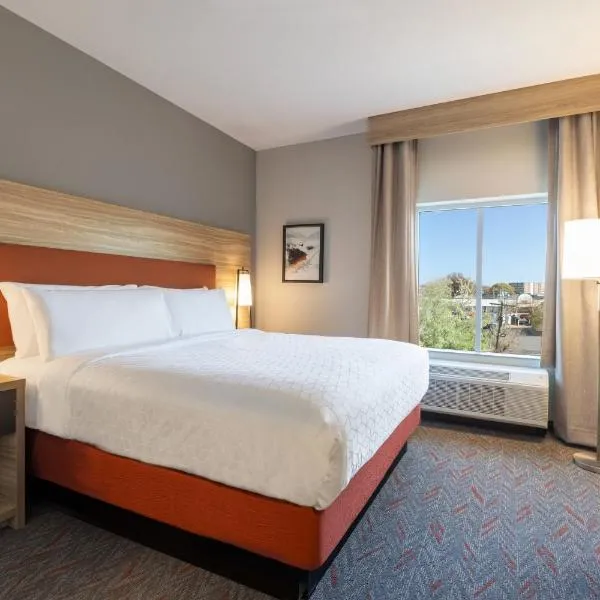 Candlewood Suites Trois-Rivières Ouest by IHG, hotel v destinaci Trois-Rivières