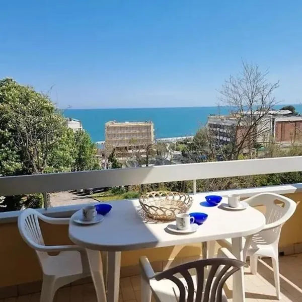 APPARTAMENTO -D-VISTA MARE con 2 CAMERE Residence Azzurro, hotell sihtkohas Gabicce Mare