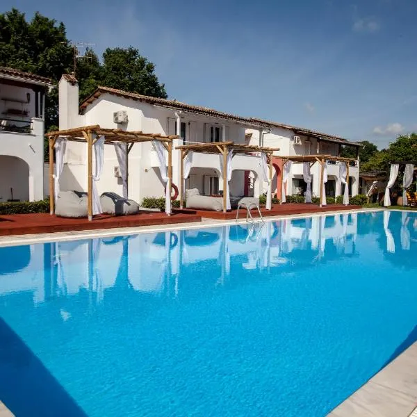 Lilou, hotel Kompítsion városában