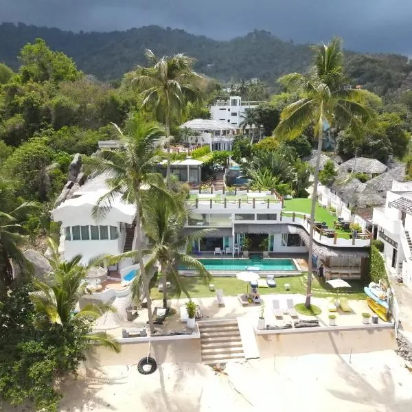 The Rock Samui Beach Resort, hotel en Lamai