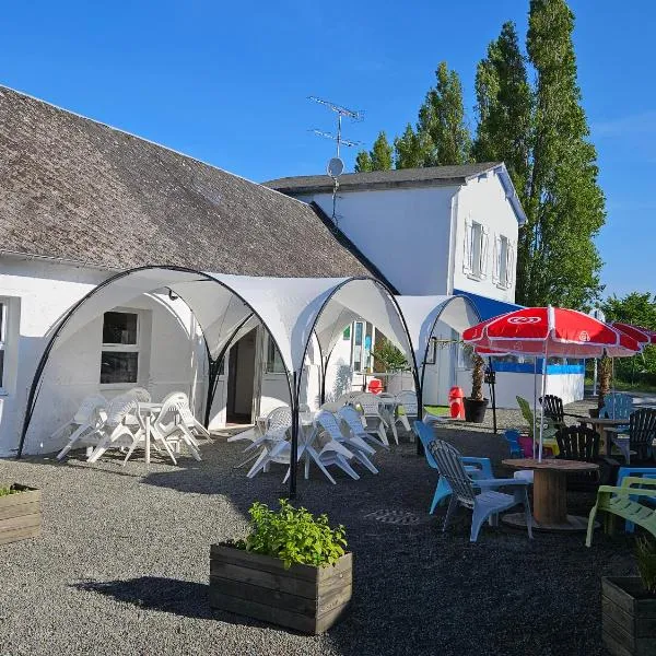 CAMPING LES GRAVELETS 2étoiles, hotel v destinácii Montmartin-sur-Mer
