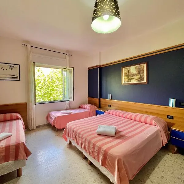 Hotel Praja, hotel Praia a Maréban