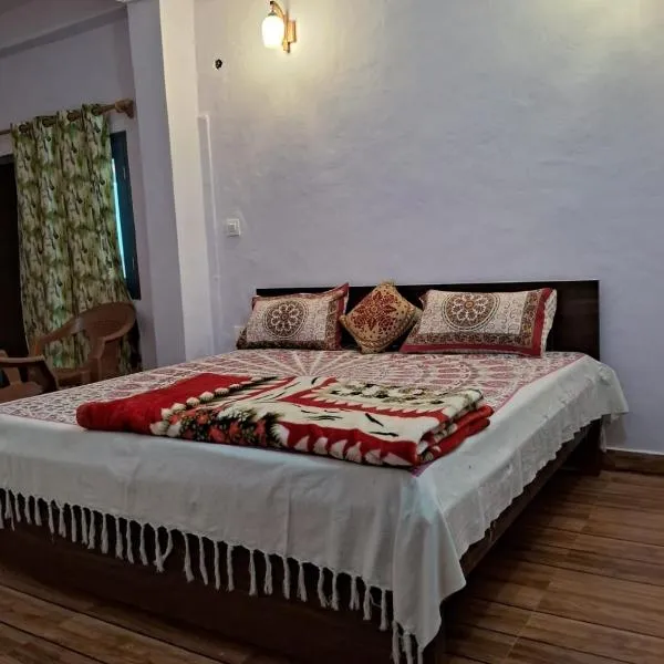 Pathgami homestay kainchi dhaam, hotel u gradu 'Bhowāli'