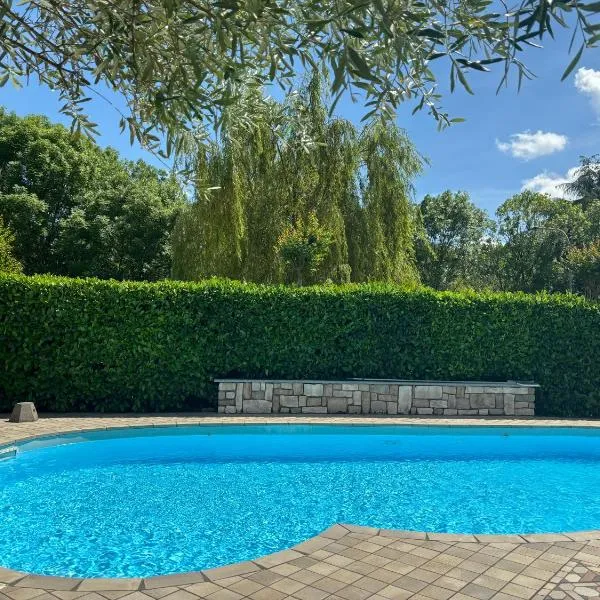 Casa Zoe - con piscina privata - – hotel w mieście Barga