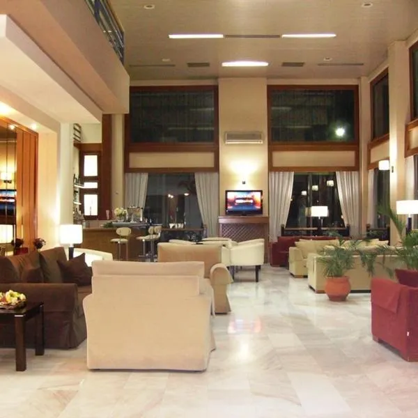 Hotel Pantheon, hotel a Pýrgos