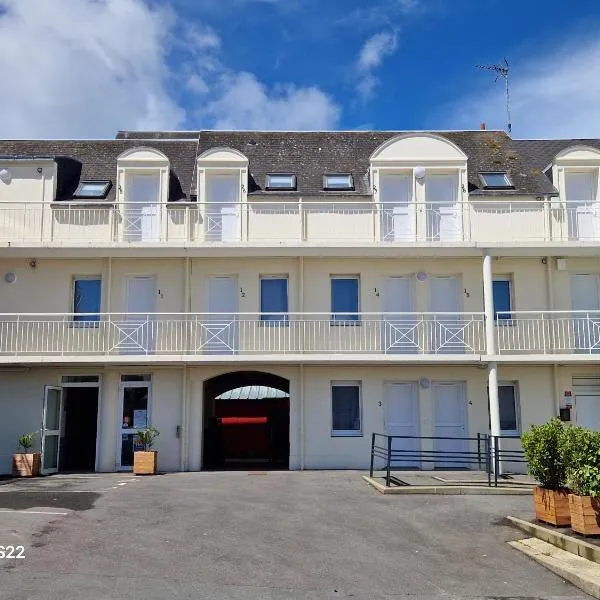 Hotel Eisenhower (ex King Hôtel), hotel em Saint-Laurent-sur-Mer