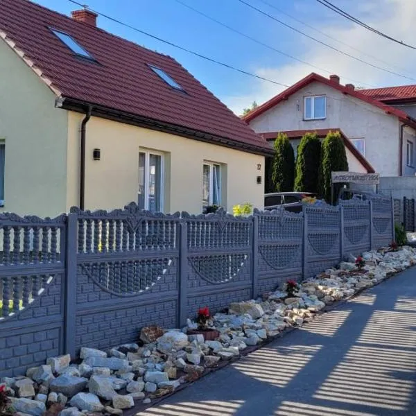 Domek Przy Osadzie, hotel in Bieliny