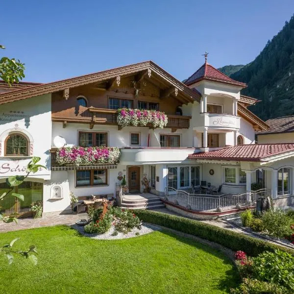 Alpinschlössl, hotel en Mayrhofen