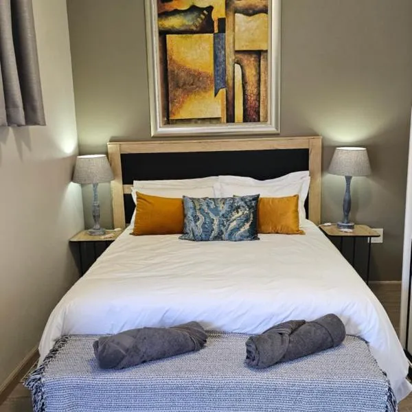 189 Luxury Suite -Not availible anymore!, hotel v destinaci Centurion