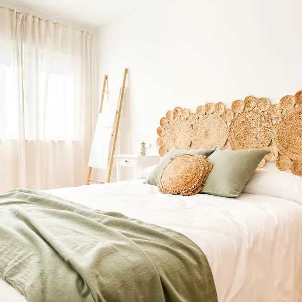 Apartamento Luar by ALÔGA, hotel Ceeben