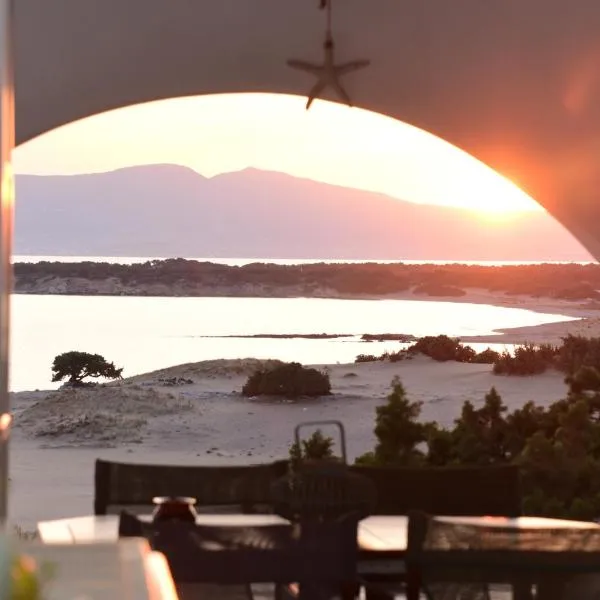 Paradise Pirgaki Naxos, hotelli kohteessa Agiassos