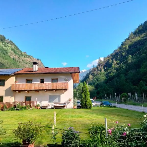 Apartment mit 78qm, hotel v destinaci Ladurnes