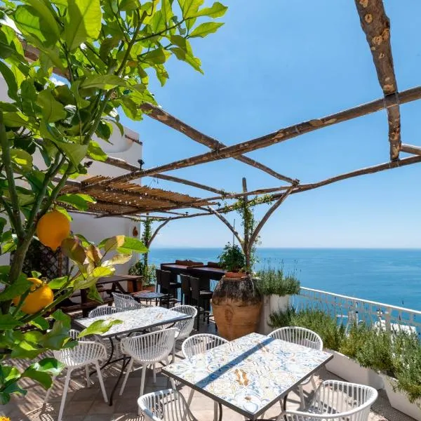 Hostel Brikette, hotel v destinaci Positano