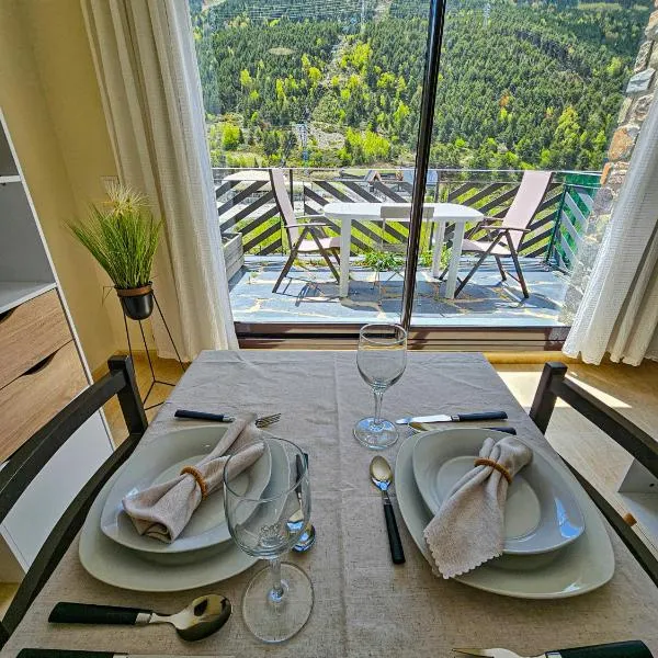 Genciana, views to the mountains HUT 5248, hotel en El Tarter