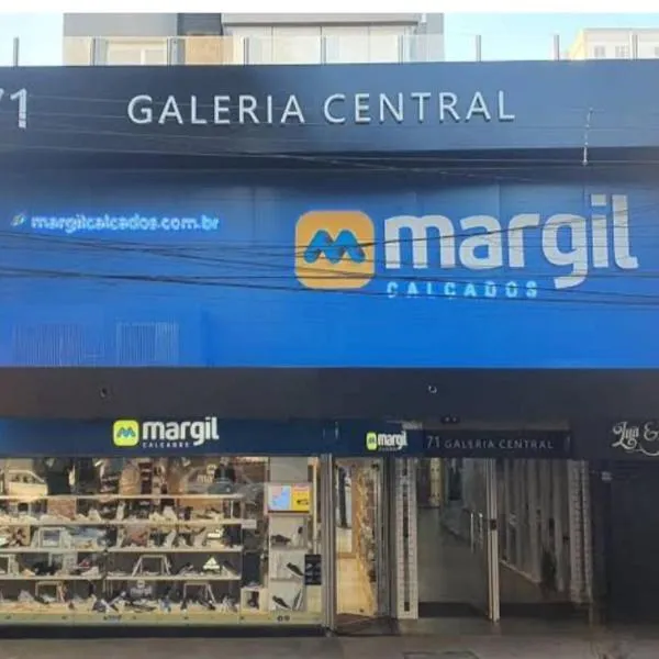 Quarto privativo em apto compartilhado no centro, hotel v destinaci Passo Fundo