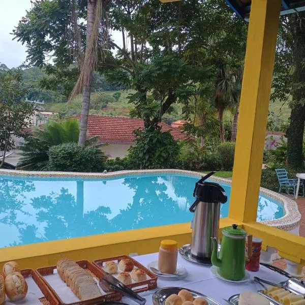 Pousada Casa Nova, hotel v destinaci Pequeri