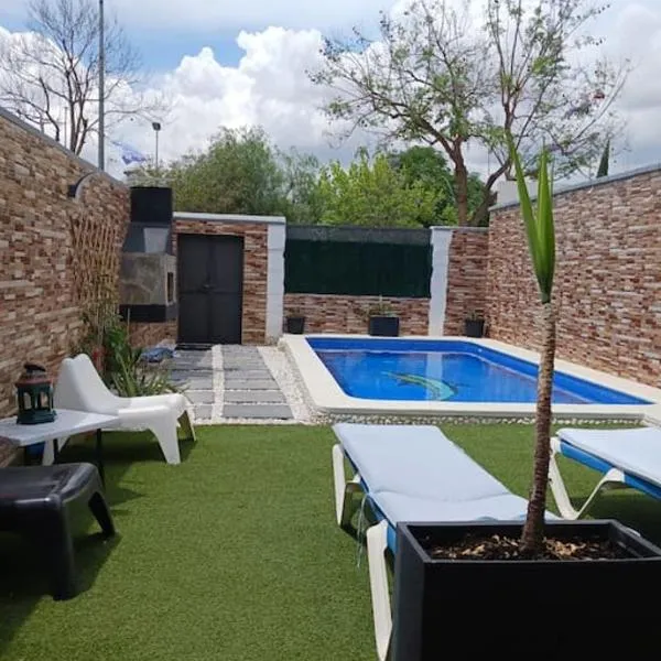 Casa Adosada, hotel em Bormujos