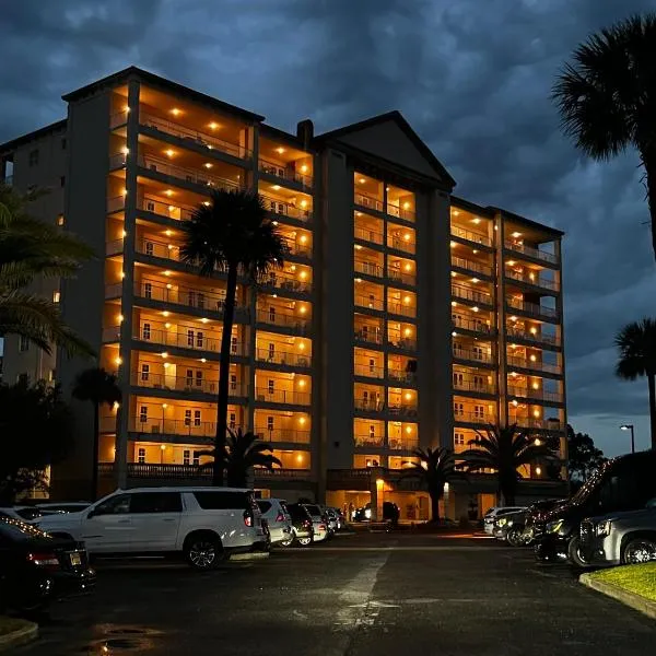 Perdido Escape Spacious 3BR 3BA Condo Beach Pool, hotel in Perdido Key