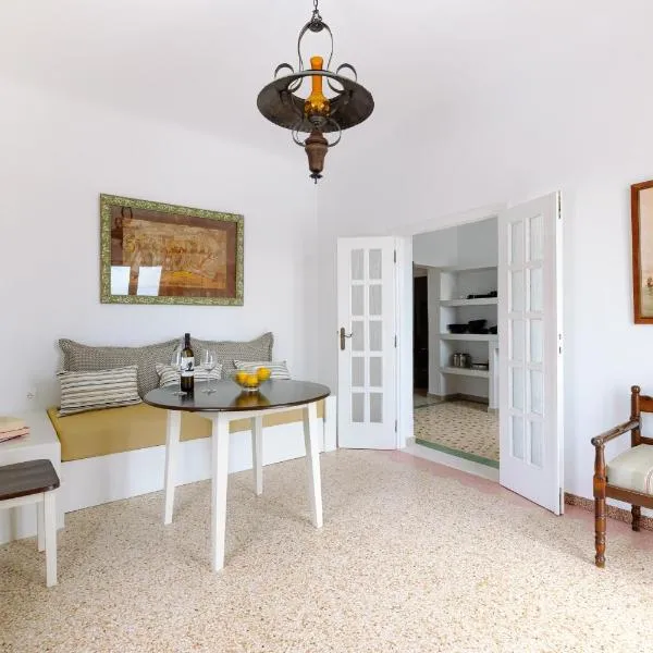 Kaminia Holiday Homes, hótel í Éxo Goniá