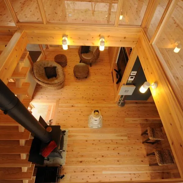 阿蘇熊本 木の香の家 OMOYA - Aso Kumamoto Airport Timber House "KONOKA NO IE OMOYA"、Nishiharamuraのホテル