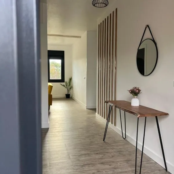 Apartamento A Cachola, hotel v destinaci Cangas de Morrazo