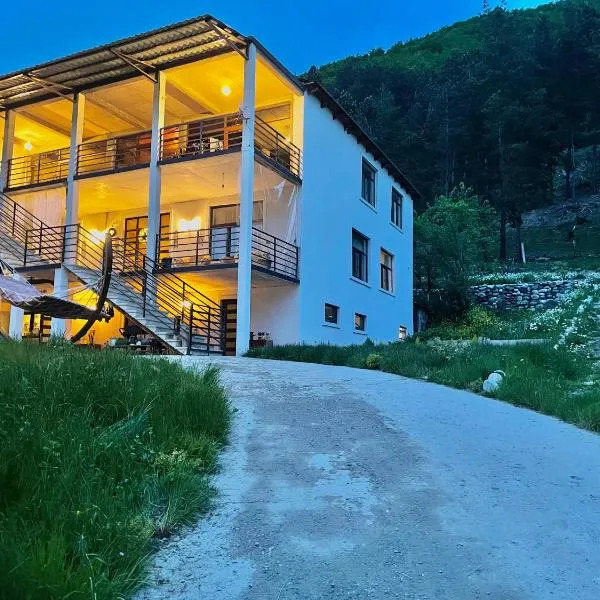 Guesthouse SHAMPRIANI, hotel v destinaci Mestia